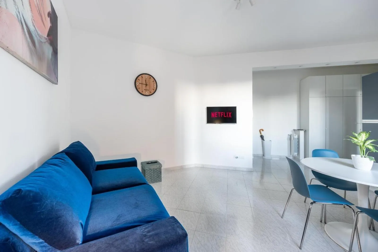 Dreams Little Apartment - M5 Station - Near Center Milan Italy